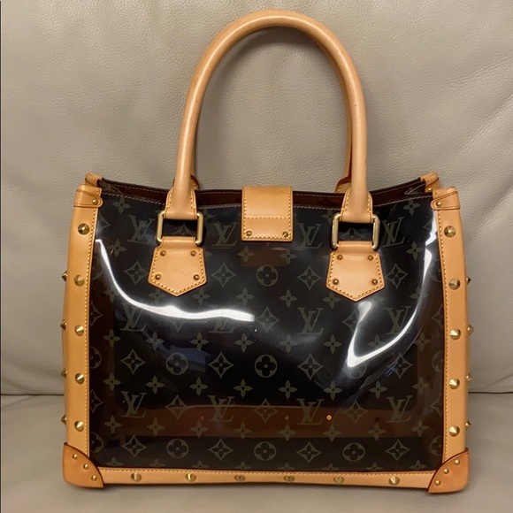 Louis Vuitton Purse - Picture 2 of 4